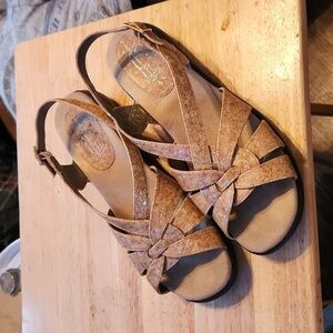 Women's Waikiki Cork Sandals by Soft Style size 8.5
